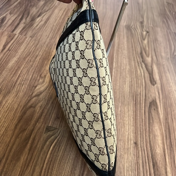 A155 - π― % authentic Gucci shoulder bag - Picture 13 of 16
